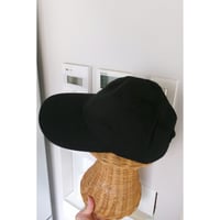 Share the Fantasy / 6 PANEL LONG BRIM CAP *BLACK(PLANE)