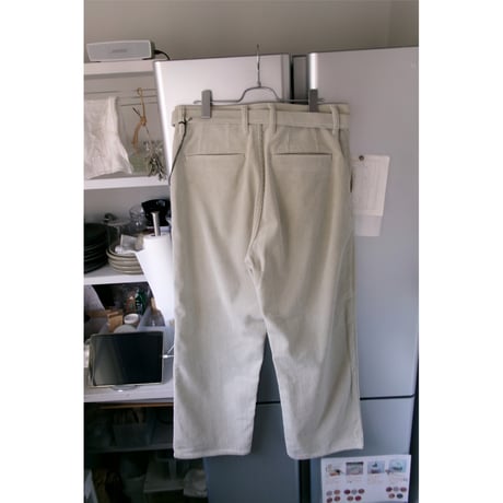 YOKO SAKAMOTO / BELTED TROUSERS(CORDUROY) *IVORY