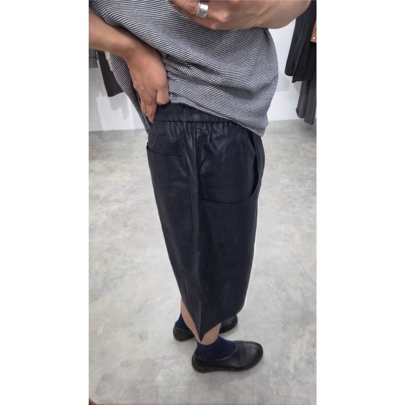 ABELIA EDWARD GOUCHA / SHIFTED SHORTS *NAVY | A