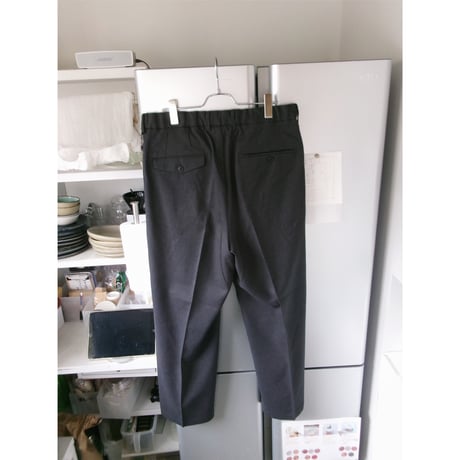 YOKO SAKAMOTO / DOUBLE PLEATED TROUSERS(POLYESTER) *CHARCOAL GRAY