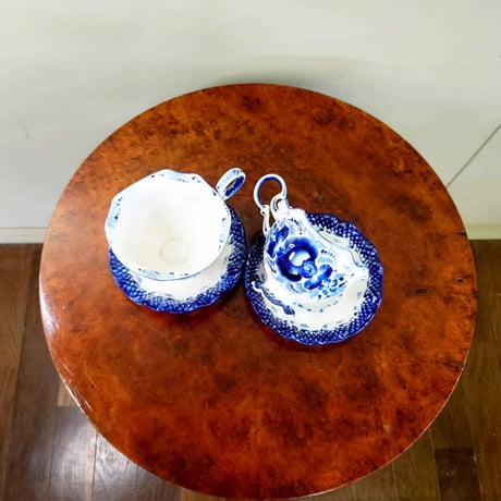 ロシア製〈グジェリ〉  カフェカップ＆ソーサ―２客セット