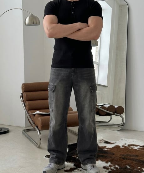 Henley muscle rib knit