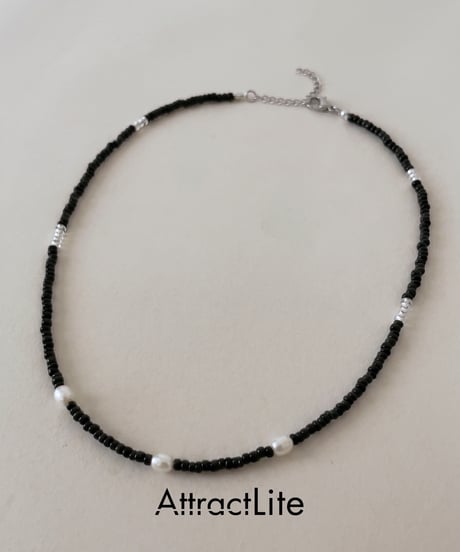 OIX Black Neckless