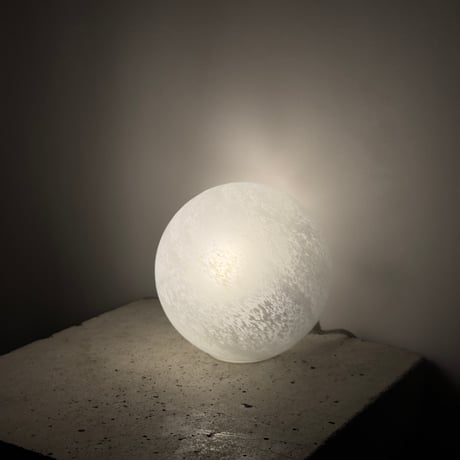 White Planet Lamp