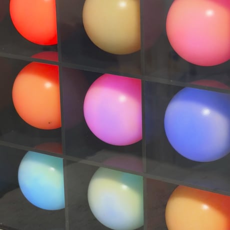 9 Ball Box Lamp