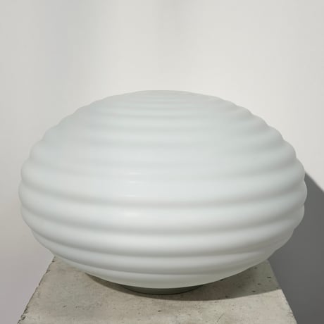 Ribbed Orb Lamp