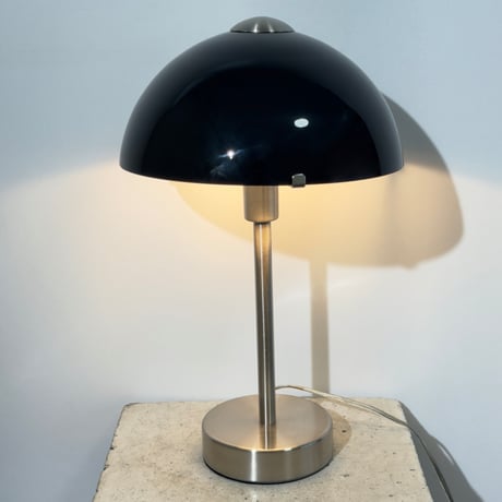 Black Dome Glass Lamp