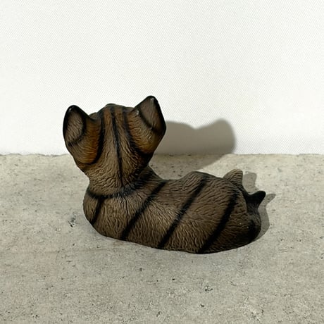 Yawning Cat Objet