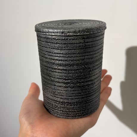 Metal Stripe Pot