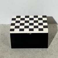Checker Mirror Box