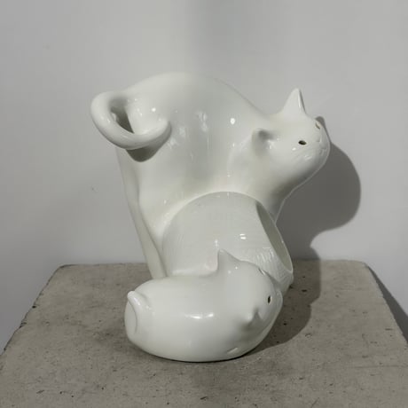Twin Cats Object