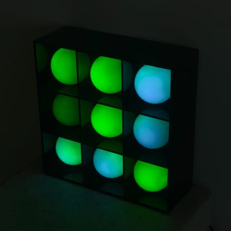 9 Ball Box Lamp