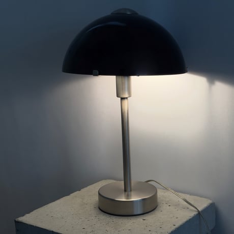 Black Dome Glass Lamp