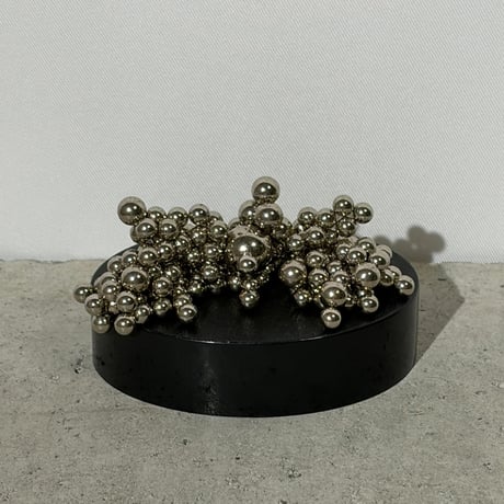 Metal Beads Magnet