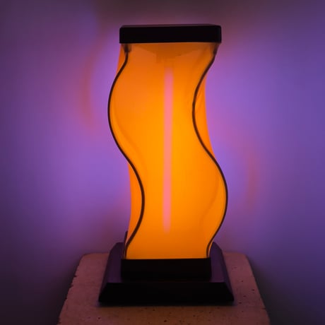 Twisting Motion Lamp