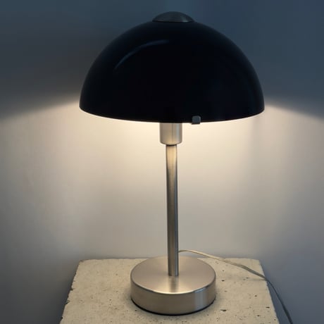 Black Dome Glass Lamp