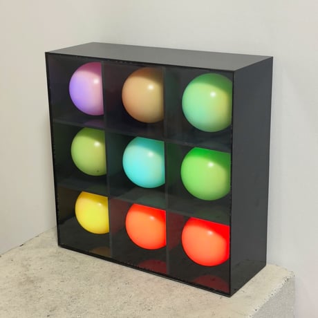 9 Ball Box Lamp