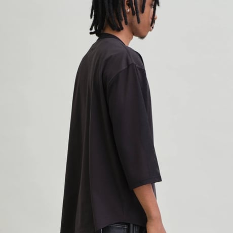 UNFRM AEROKNOT® HEAVYWEIGHT MESH PANEL 3/4 DRY POCKET T-SHIRT