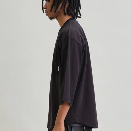 UNFRM AEROKNOT® HEAVYWEIGHT MESH PANEL 3/4 DRY POCKET T-SHIRT