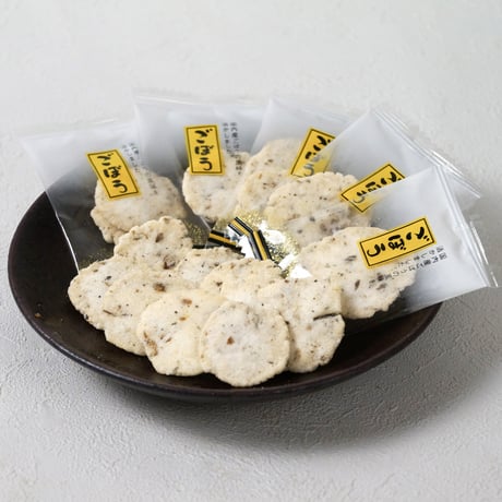 【江戸屋】ごぼうせんべい16袋×10袋（10-17106）国内産ごぼう使用 サクサク薄焼きの香ばしい和風スナック