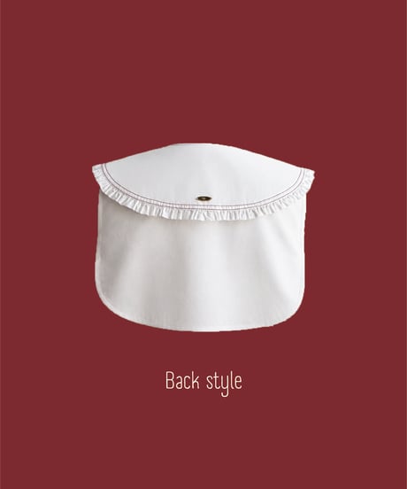 mn. Ordinaire - frilled collar