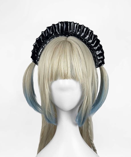 《エナメルメイドリボンカチューシャ》BLACK