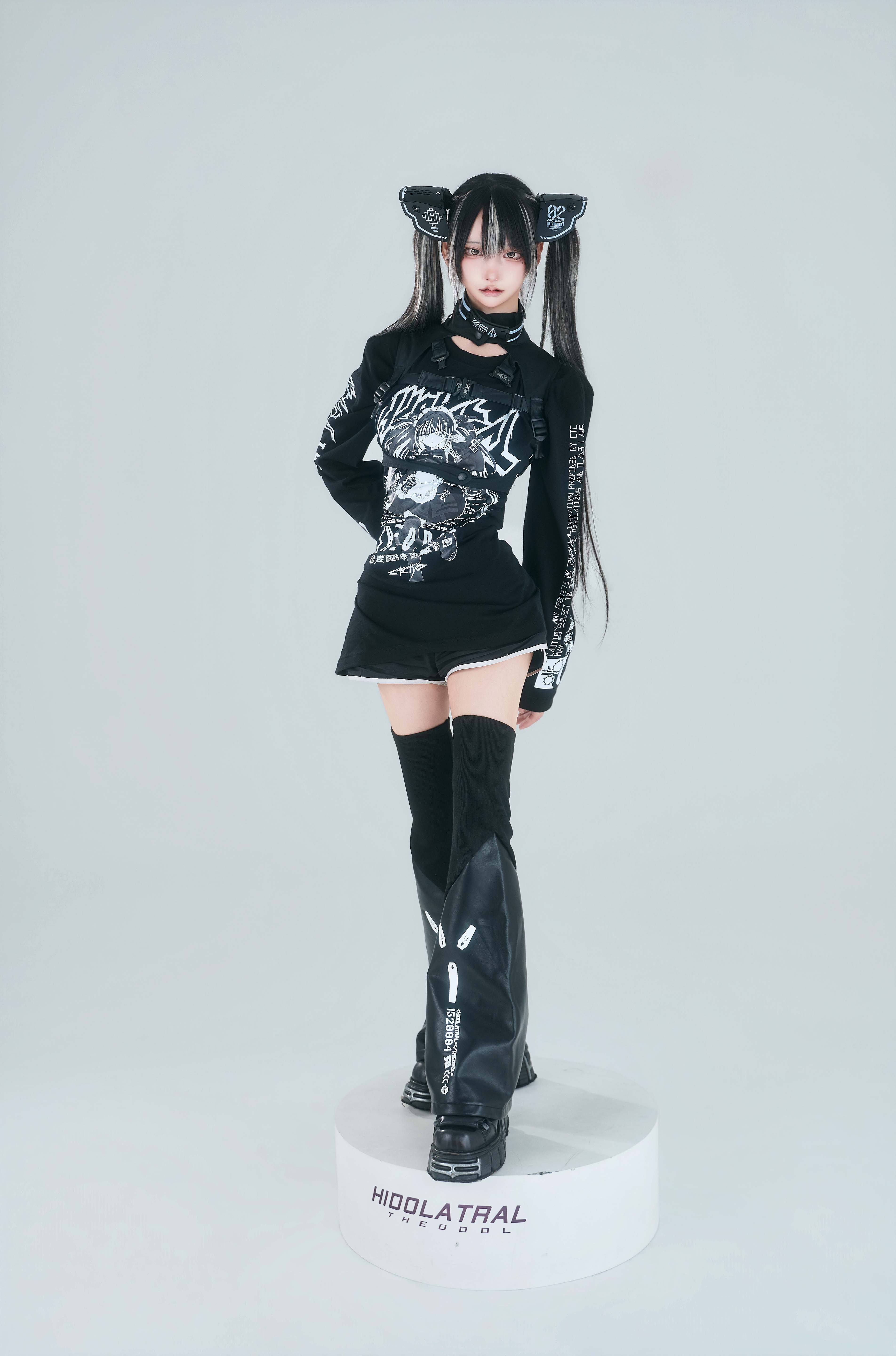 中央町戦術工芸コラボ】イラストロンT BLACK | HIDOLATRAL THEODOL
