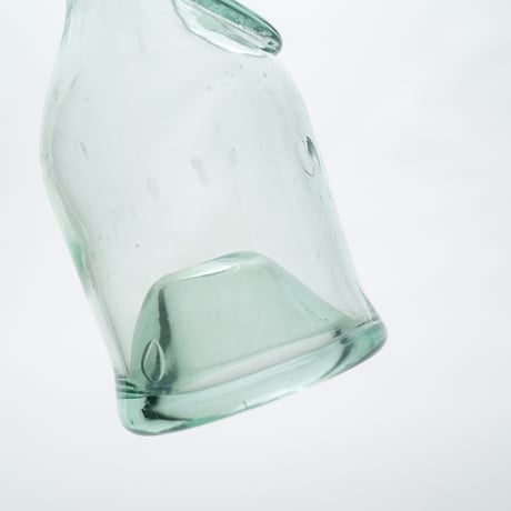 Nuutajarvi｜19th century｜glass bottle H19.5cm