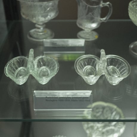 Nuutajarvi｜double salt cups｜Nötsjö stamp