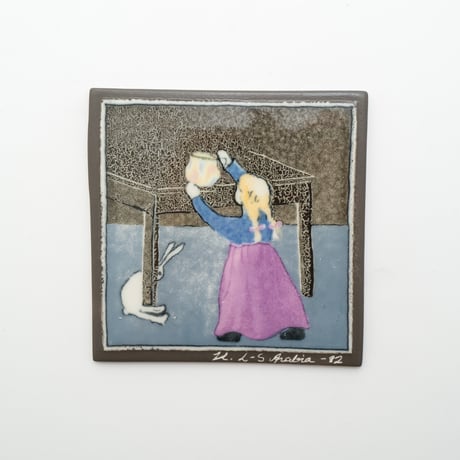 Arabia｜Helja｜wall plate｜small girl and a rabbit