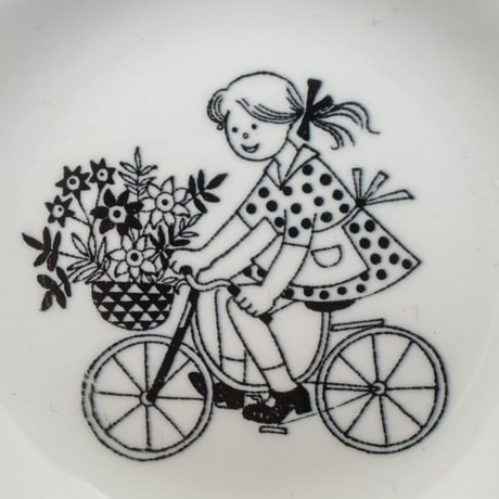 Arabia｜Emilia｜girl｜plate 9.5cm