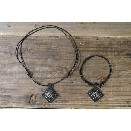 Dog & Owner Matching Pyramid & Round Studs Design Goatskin Choker
