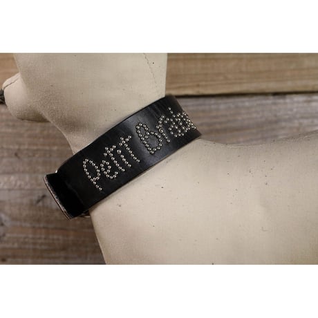 30mm Original Studs Playful Font Leather Collar