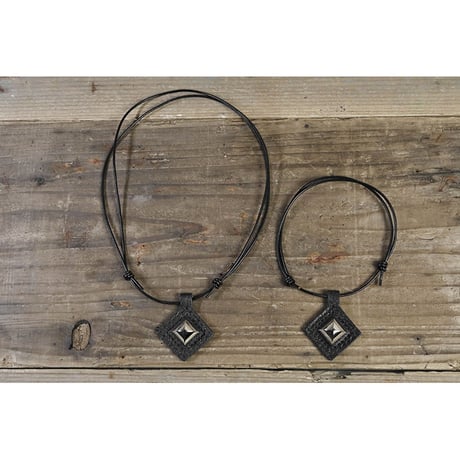 Dog & Owner Matching Pyramid Design Goatskin Choker