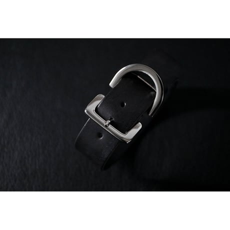 30mm Original Studs Playful Font Leather Collar