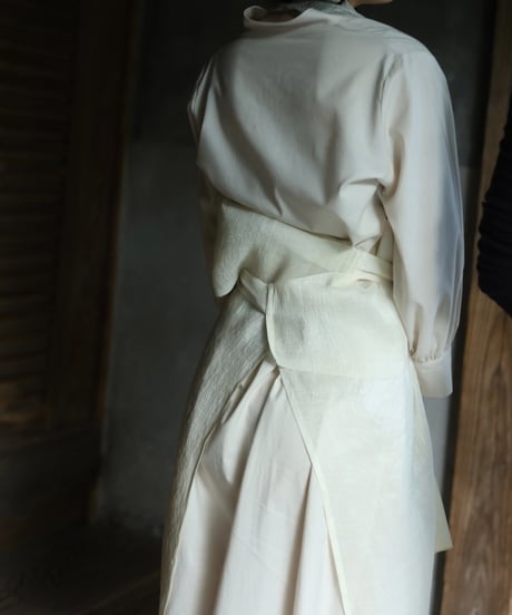 〔white〕るりいろ Apron / MAKI TEXTILE STUDIO