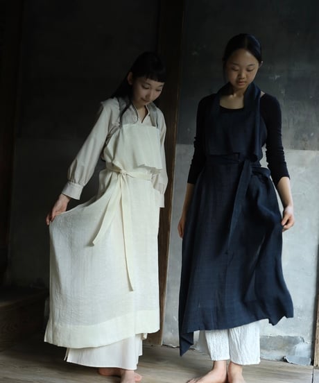 〔white〕るりいろ Apron / MAKI TEXTILE STUDIO