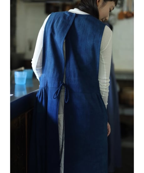 25_エプロンドレス size2 Lenten people handwoven cotton (indigo o dyed)