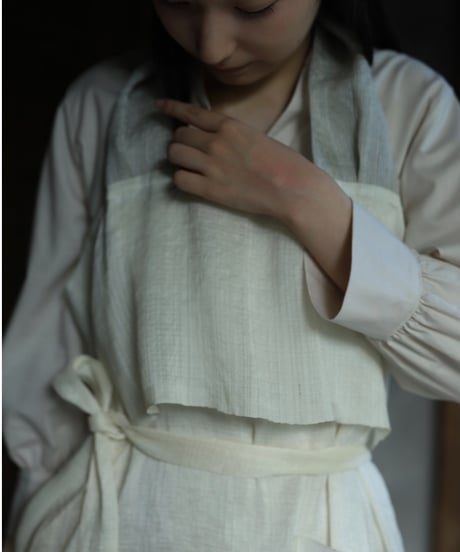 〔white〕るりいろ Apron / MAKI TEXTILE STUDIO
