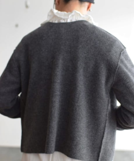 EMMACULATE/CREW NECK CARDIGAN