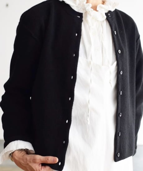 EMMACULATE/CREW NECK CARDIGAN