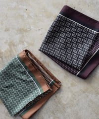 Nikki ESSENTIAL PIECES/KOMON SILK SCARF