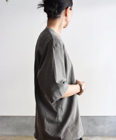 Nikki ESSENTIAL PICES/SPAIN PIMA TEE