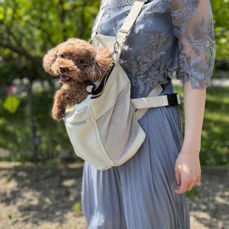 ─抱っこが大好きな犬たちへ。─合皮キャリーバッグ 🐾