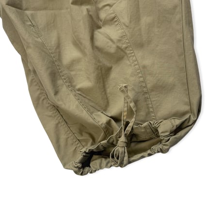Cargo pants / BEIGE