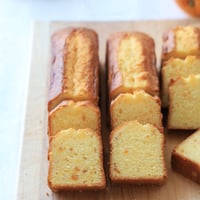 蜂蜜とオレンジのケーク1本とおまかせのお菓子のBOX