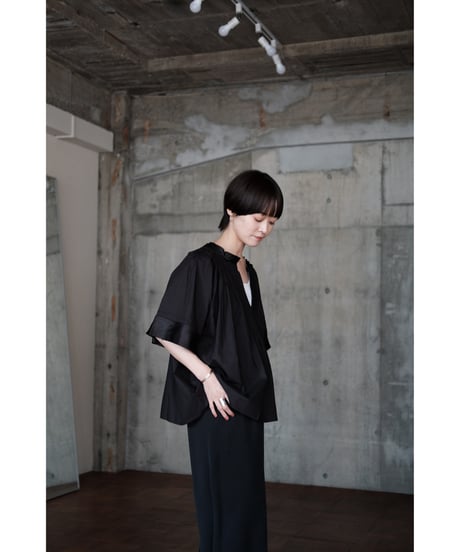 Pau thongvird / Smita(Black)
