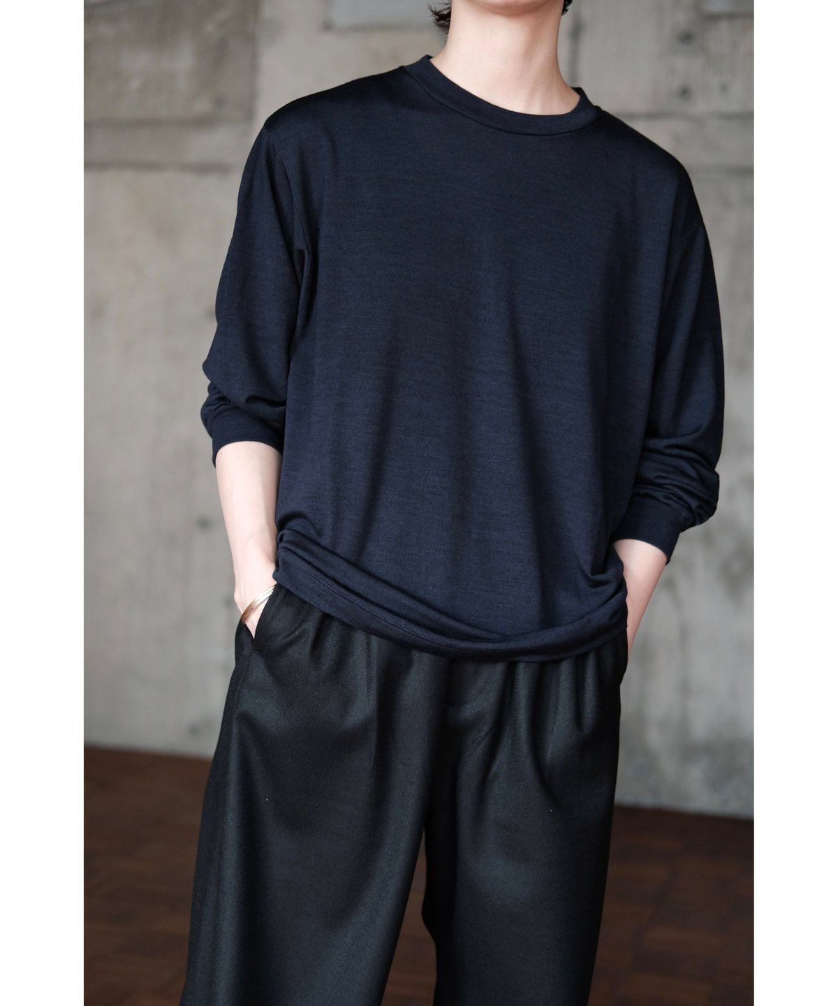 LIFiLL / Woolish Longsleeve Tee(Navy) | PARK