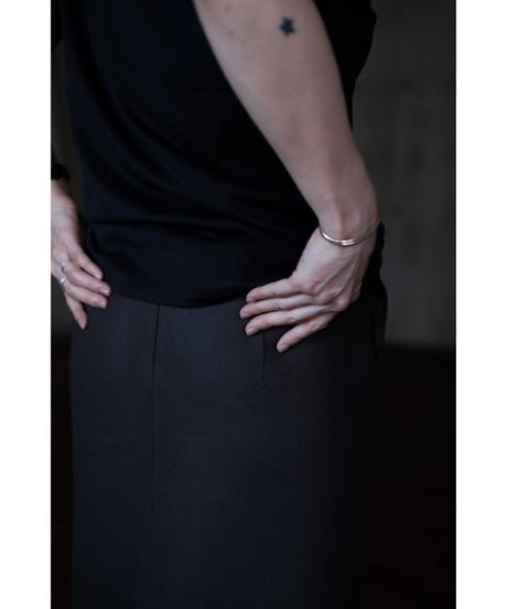 【26AW先行予約商品】LIFiLL / Woolish Milled Smooth Long Skirt(Charcoal)