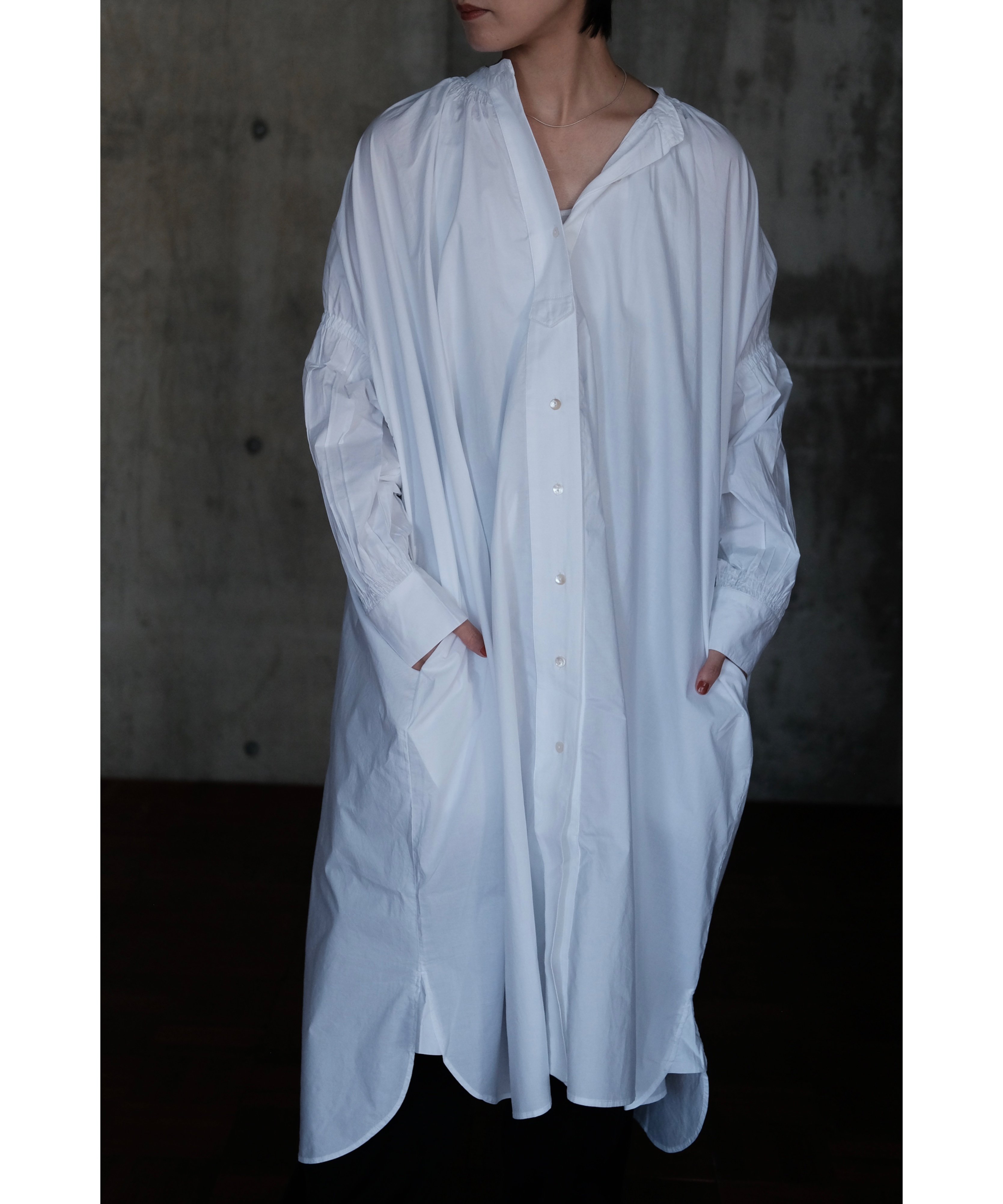 Pau thongvird / Harika(White) | PARK
